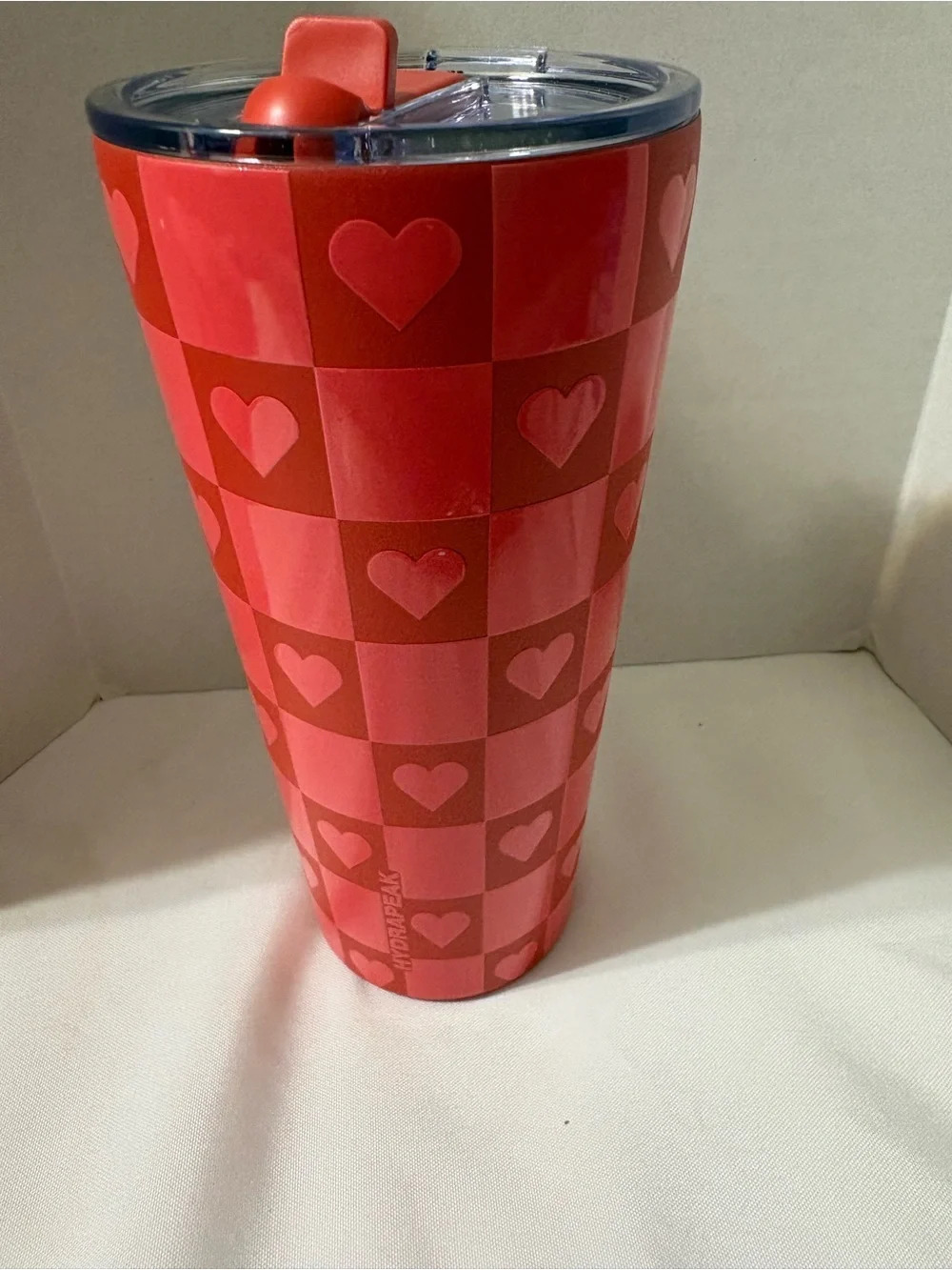Hydrapeak Red Heart Checker Stainless Steel Tumbler red pink 22 OZ NWT